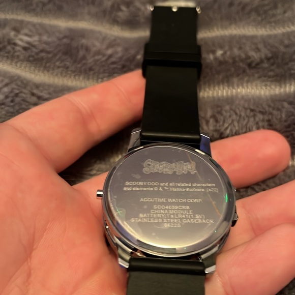 Scooby doo watch that opens - Picture 3 of 3